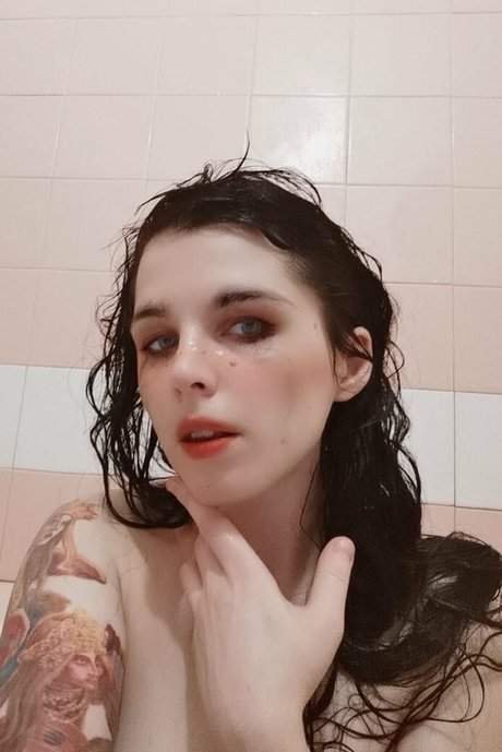 Cozshedead photo 2