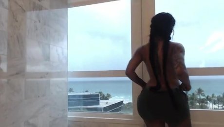 Creamyexotica photo 39