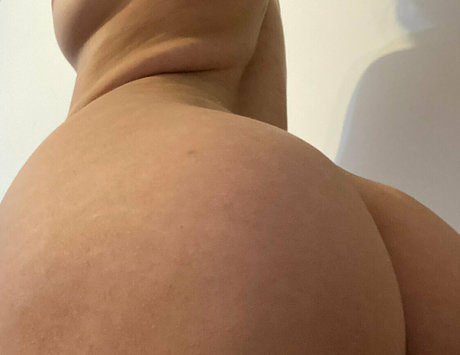 Cristina Maria photo 49