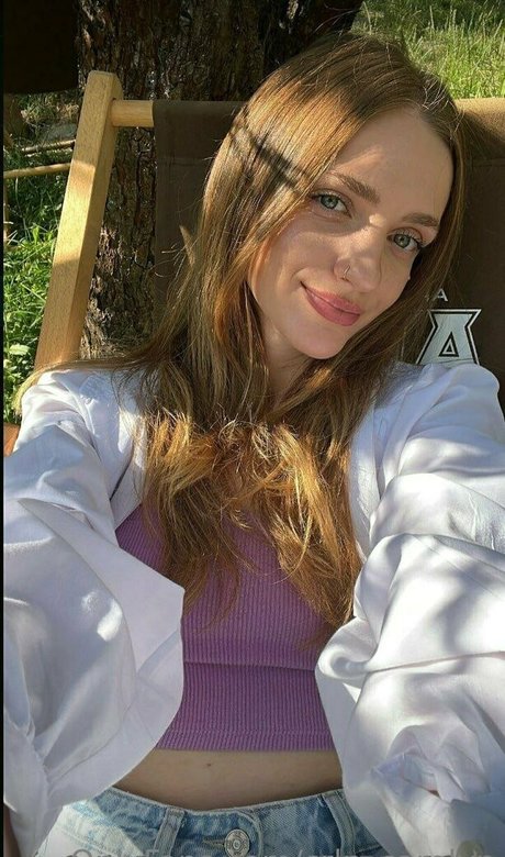 Crln_carolyn photo 50