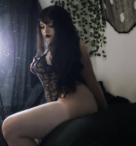Crucifixkittie photo 19