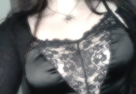 Crucifixkittie photo 32