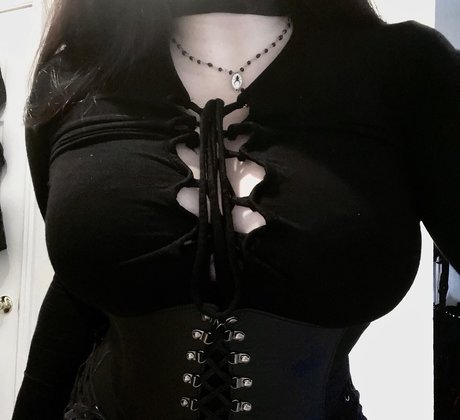 Crucifixkittie photo 33