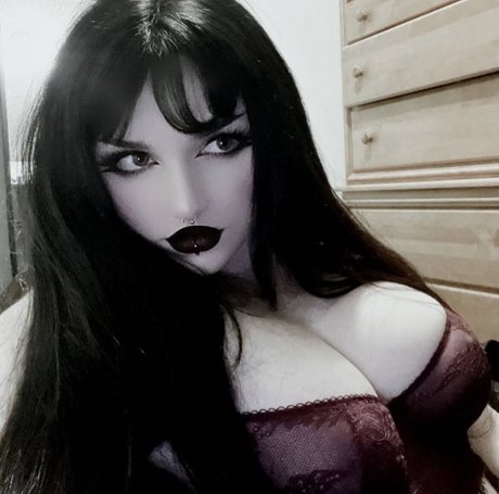 Crucifixkittie photo 34
