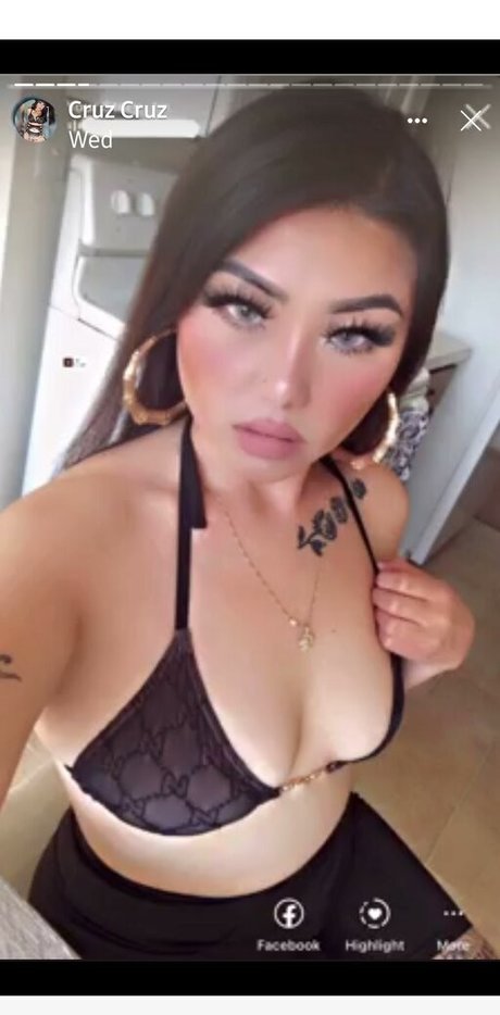 Cruz Cruz photo 1