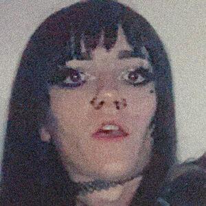 Profile photo of crypt.queen