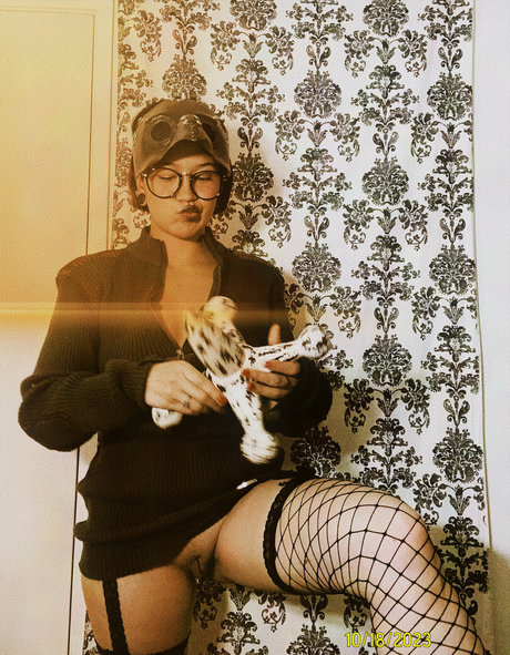 Cupofalexx photo 3