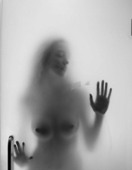 Curly Phoenix photo 15