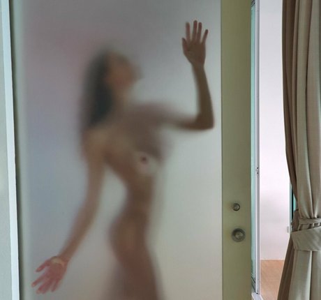 Curly Phoenix photo 17