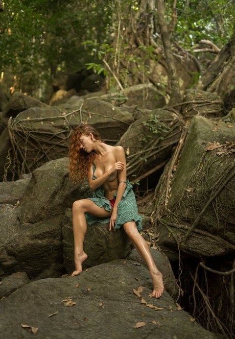 Curly Phoenix photo 79