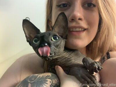 cursed_ellie photo 557