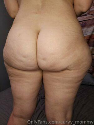 Curvy Mommy photo 29