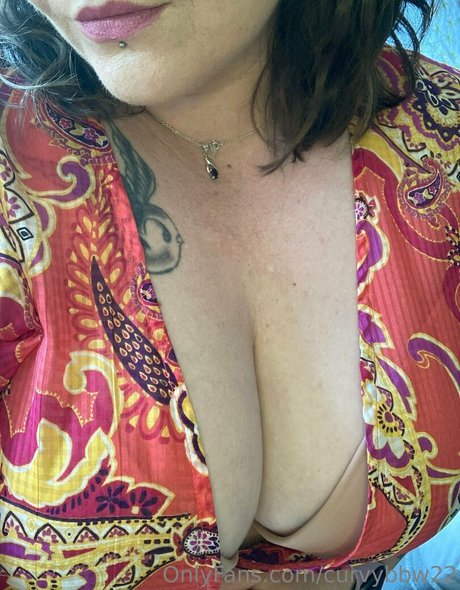 Curvybbw22 photo 35