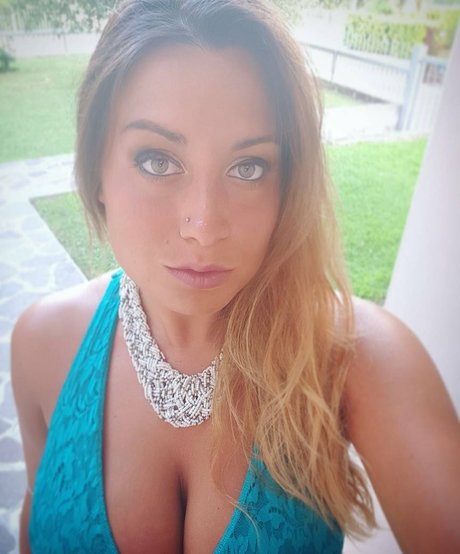 Curvygirl89 photo 43