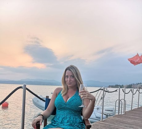 Curvygirl89 photo 80