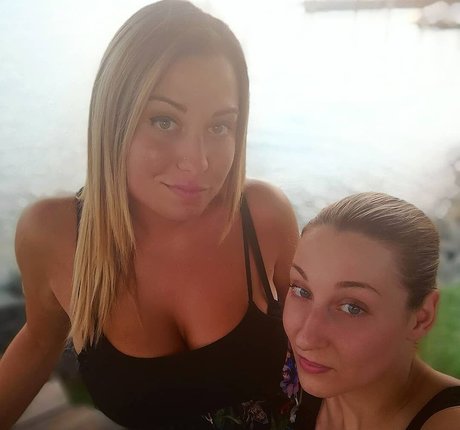 Curvygirl89 photo 87