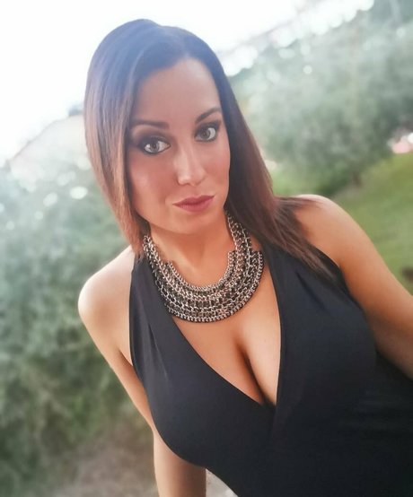 Curvygirl89 photo 107