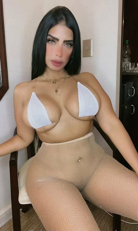 Curvyjessy photo 16