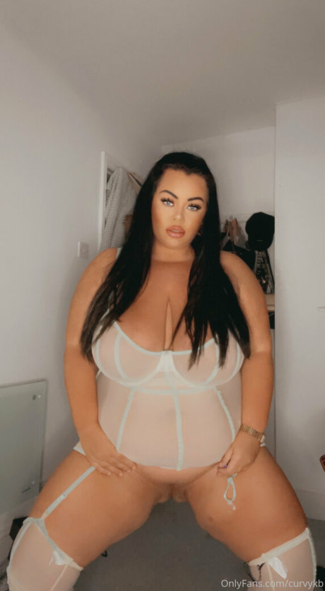 Curvykb photo 14