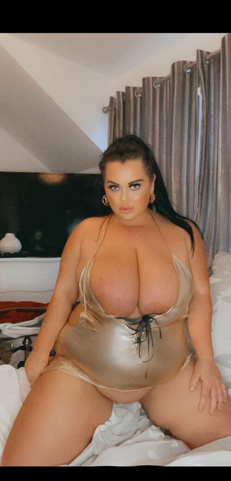 Curvykb photo 90