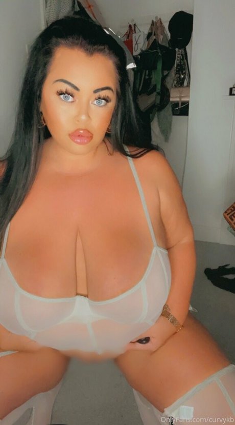 Curvykb photo 142