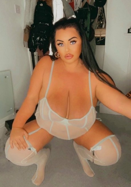 Curvykb photo 144