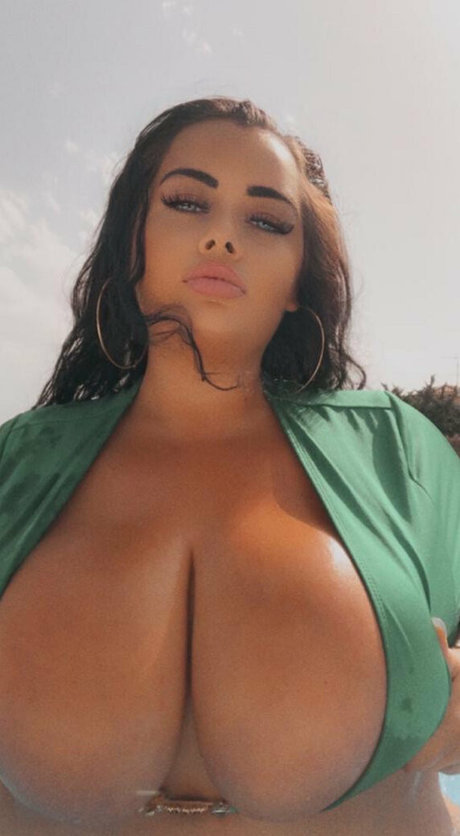 Curvykb photo 149