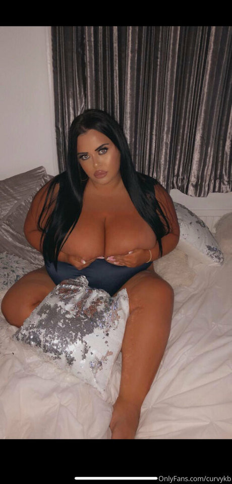 Curvykb photo 261