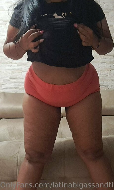 Curvylatinakay1 photo 41