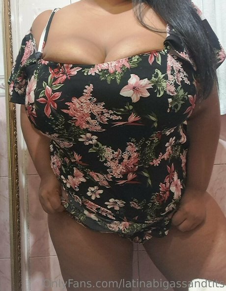 Curvylatinakay1 photo 74