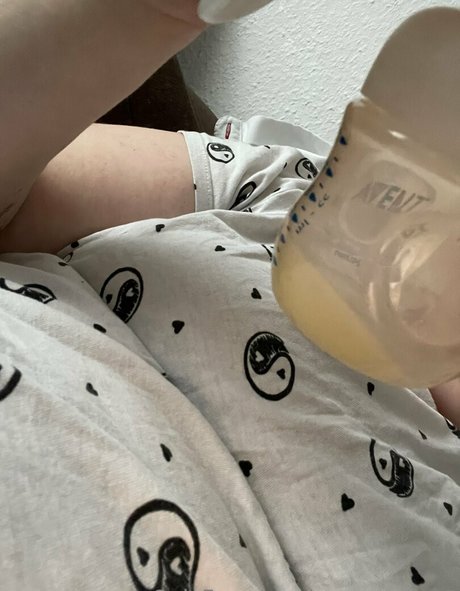 Curvymom95 photo 8