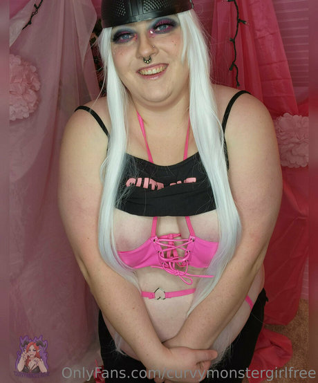 Curvymonstergirlfree photo 11