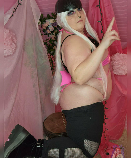 Curvymonstergirlfree photo 17