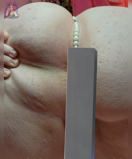 Curvymonstergirlfree photo 32