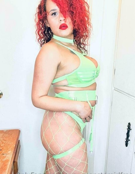 Curvymonstergirlfree photo 37