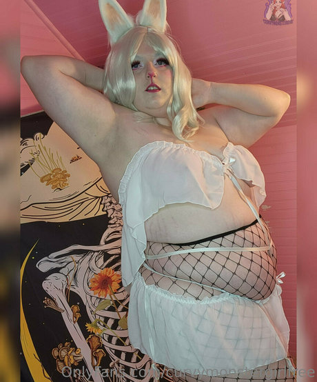 Curvymonstergirlfree photo 117