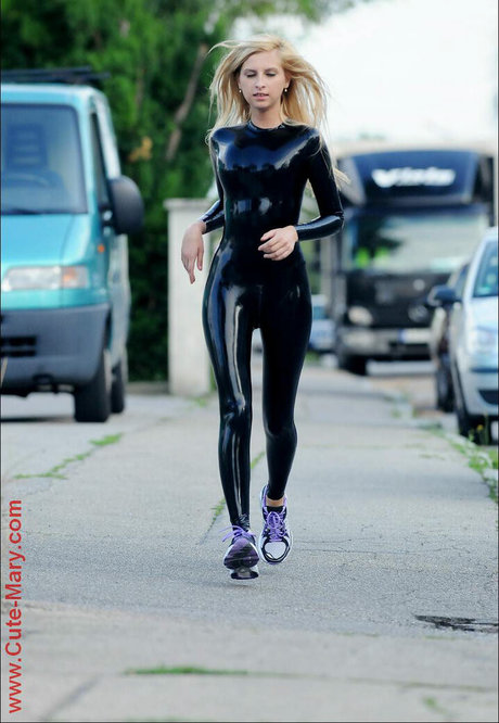 Cute-Mary photo 5