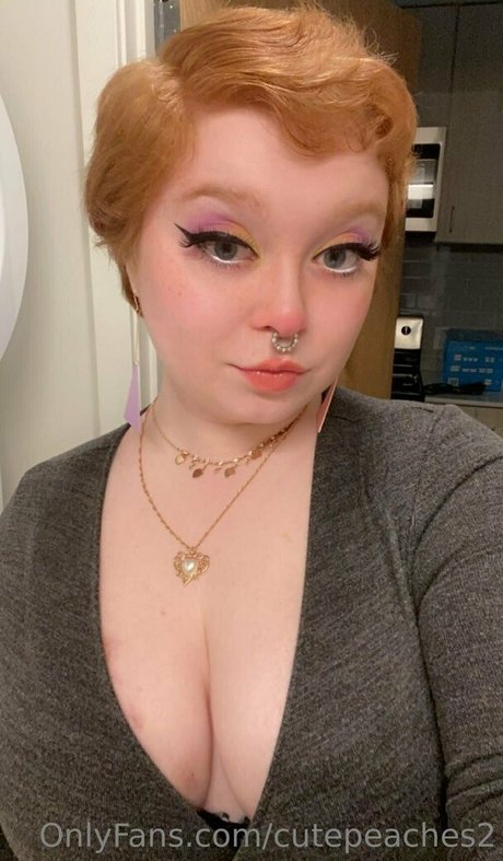 Cutepeaches2 photo 185