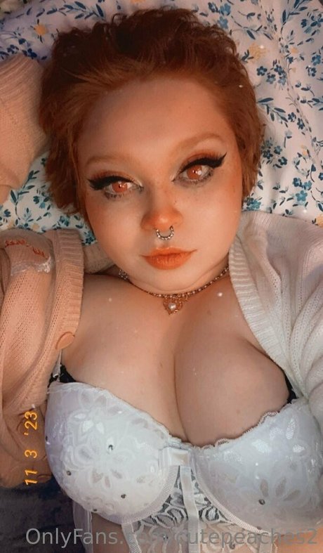 Cutepeaches2 photo 190