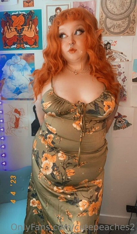 Cutepeaches2 photo 204