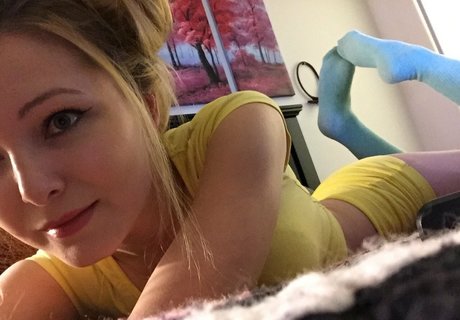 Cutieblonde18 photo 55