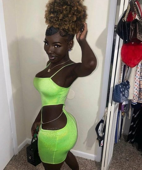 Cyn Kaine photo 37