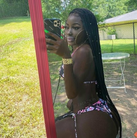 Cyn Kaine photo 39