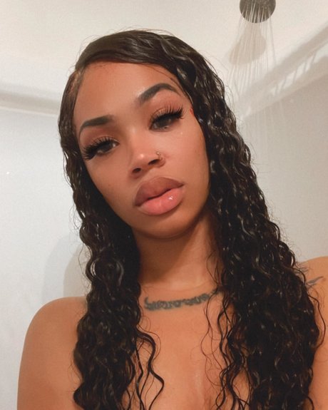 Profile photo of Cynthia Rose