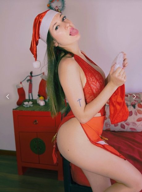 Daiana Hernandez photo 249