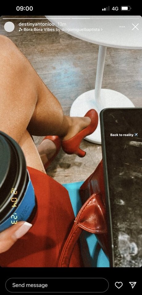 Daisy Anderson photo 18