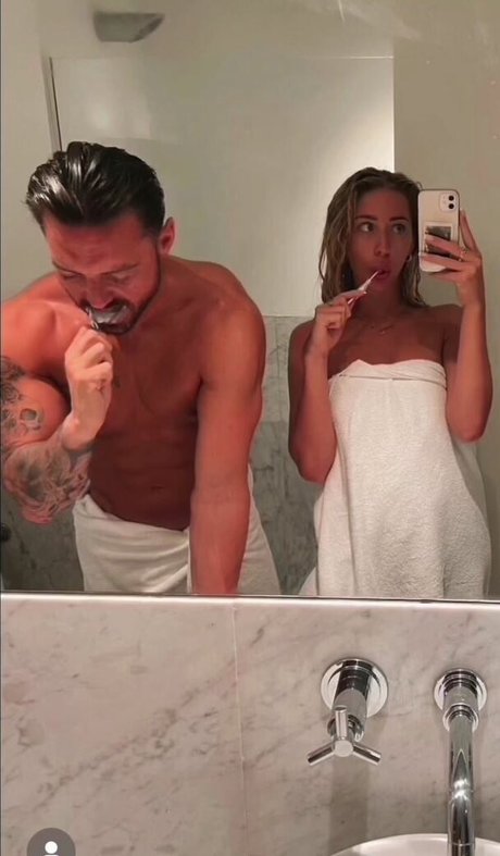 Daisy Anderson photo 23