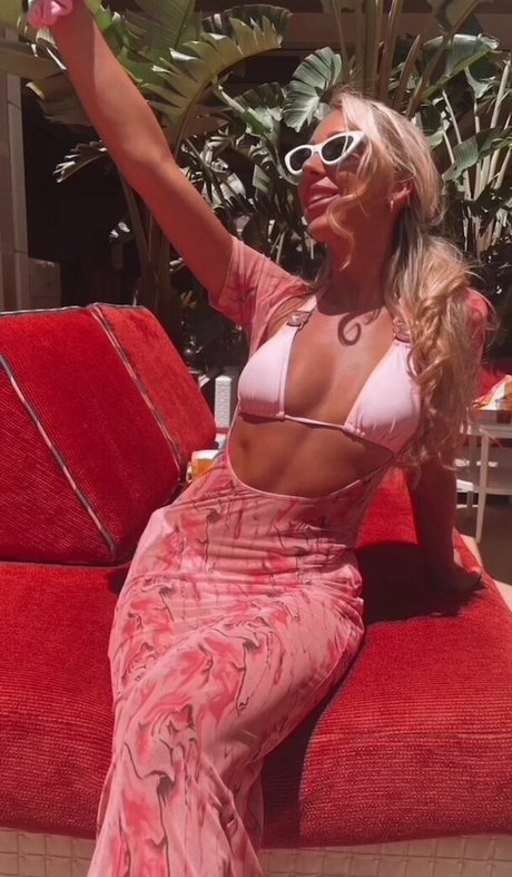 Daisy Anderson photo 84