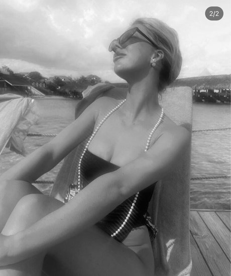 Daisy Anderson photo 95