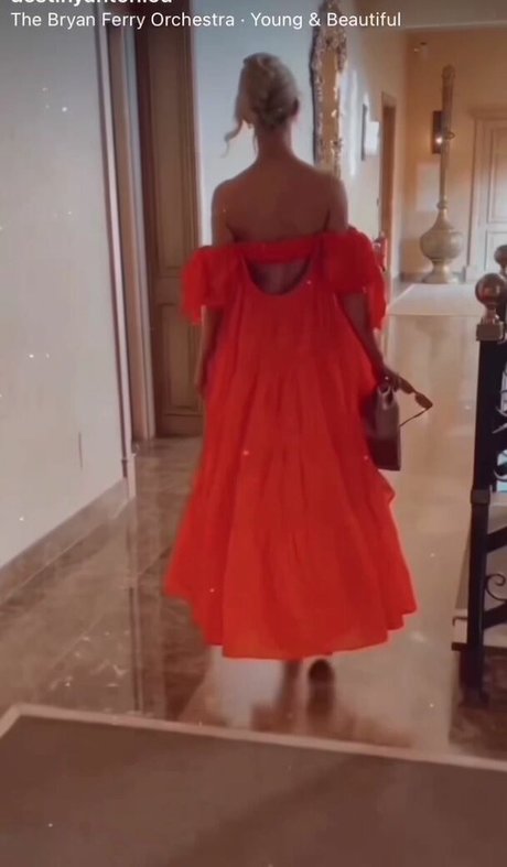 Daisy Anderson photo 100